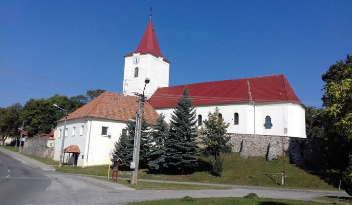 Fotka - Rímskokatolícky kostol Svätého Martina